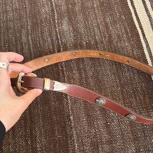 Stylish Brown Leather Belt with Silver Details Buffalo